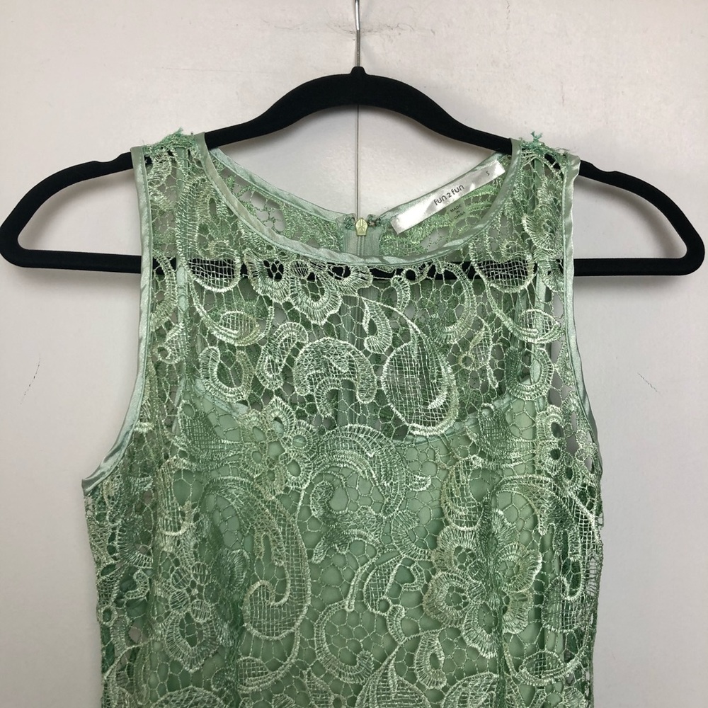 Fun 2 Fun Sleeveless Mint Lace Cocktail Dress - Picture 3 of 8